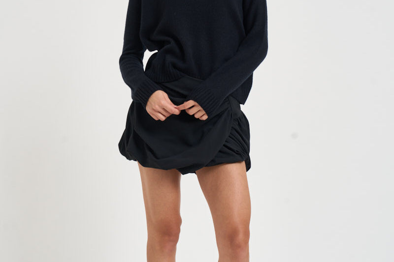 Maglia donna Tila collo alto nera TILA NOIR KUJTEN 