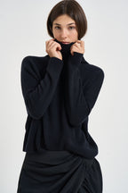 Maglia donna Tila collo alto nera TILA NOIR KUJTEN 