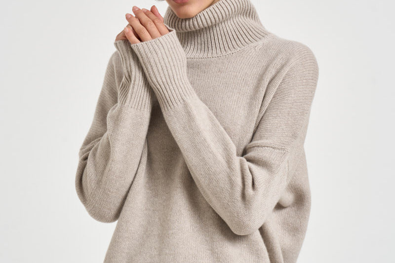 Dolcevita donna Heidi in cashmere tortora 202113 SAND LISA YANG 