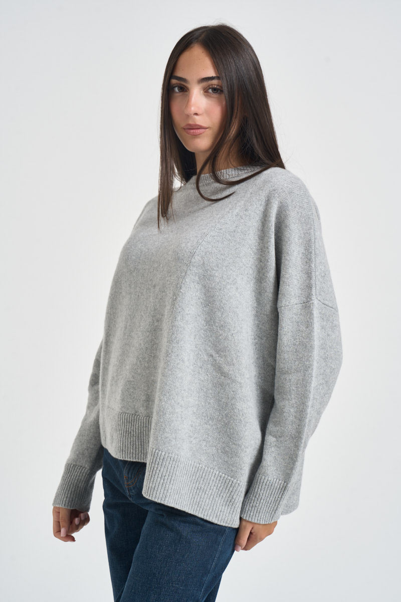 Maglia donna con bordo asimmetrico grigio chiaro F6C58 X47 LIVIANA CONTI 