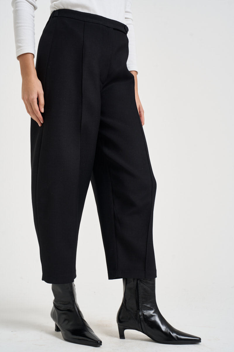 Pantaloni donna Ballon cropped neri L6WM77 Y69 LIVIANA CONTI 