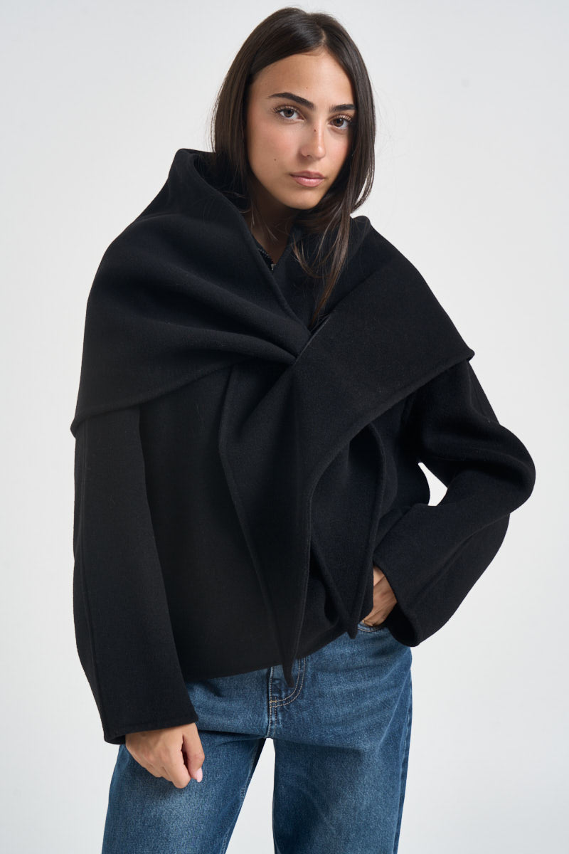 Caban donna corto con mantella nero L6WW61 Y69 LIVIANA CONTI 