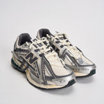 Sneakers uomo 1906A panna, grigio e argento M1906 AD NEW BALANCE 