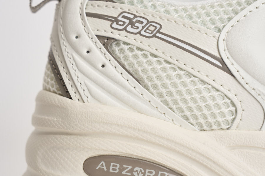 Sneakers donna 530 bianche e tortora U530 CSB NEW BALANCE 
