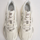 Sneakers donna 530 bianche e tortora U530 CSB NEW BALANCE 