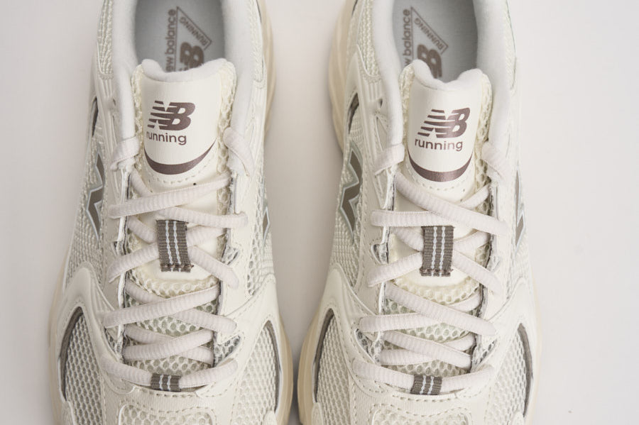 Sneakers donna 530 bianche e tortora U530 CSB NEW BALANCE 