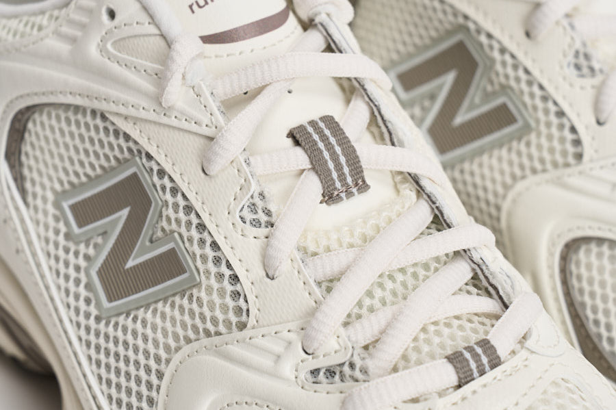 Sneakers uomo 530 bianche e tortora U530. CSB NEW BALANCE 
