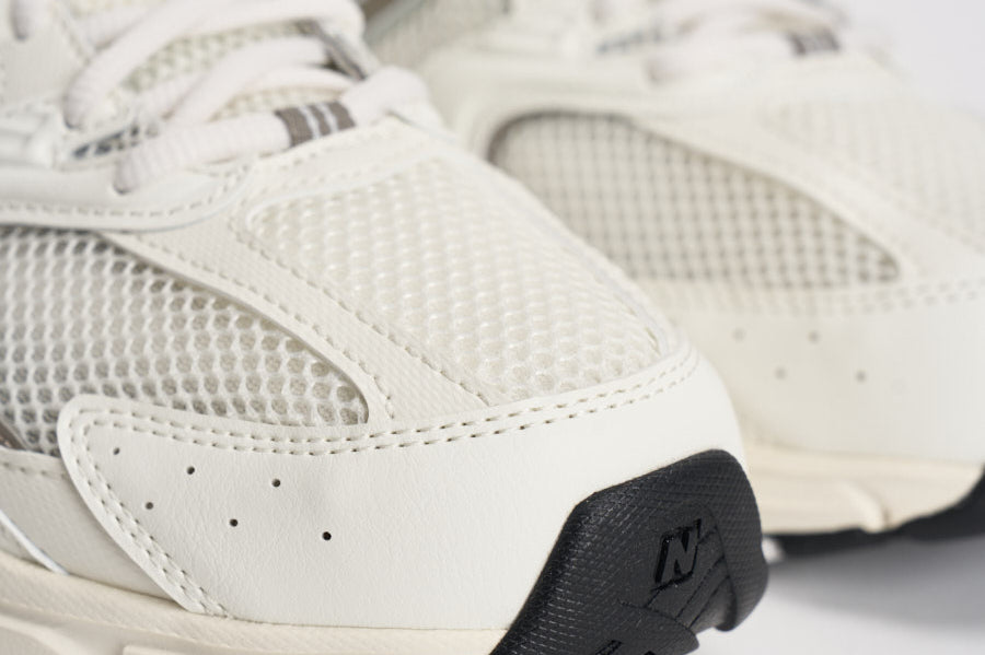 Sneakers uomo 530 bianche e tortora U530. CSB NEW BALANCE 