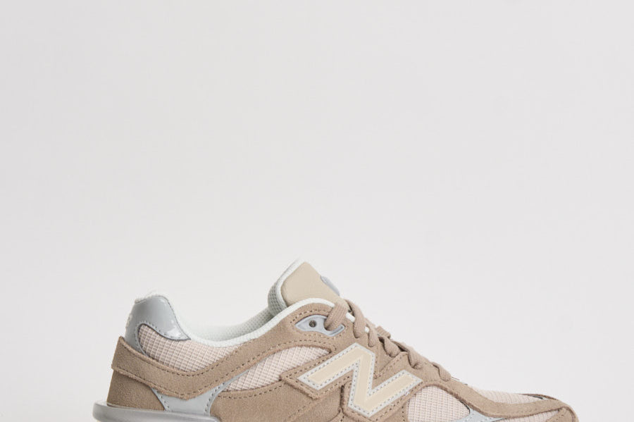 Sneakers donna 9060 beige e panna U9060 8AP NEW BALANCE 