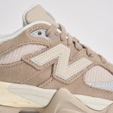 Sneakers donna 9060 beige e panna U9060 8AP NEW BALANCE 