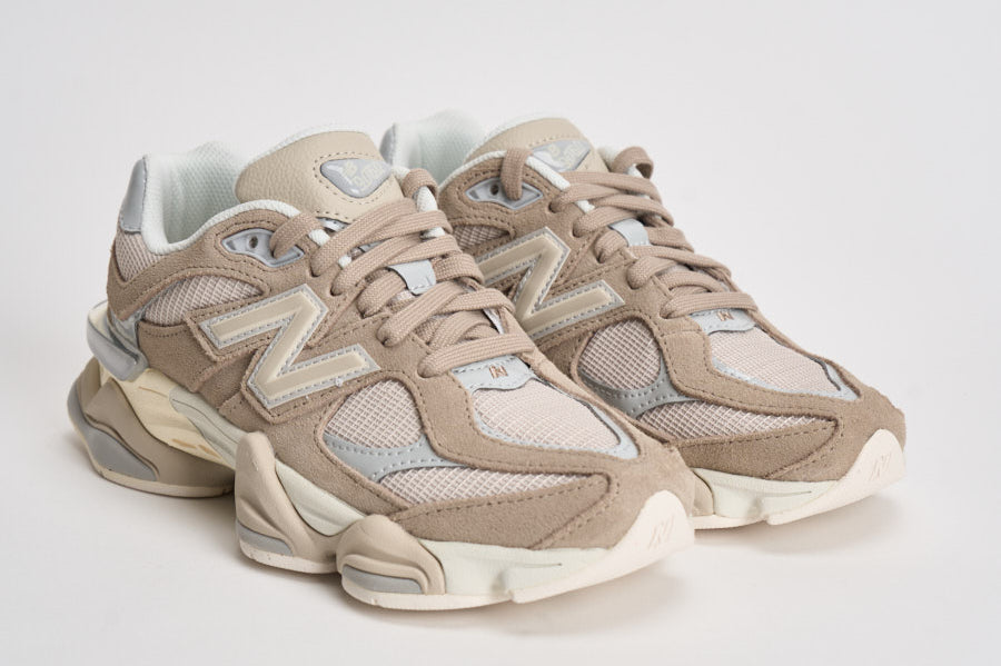 Sneakers donna 9060 beige e panna U9060 8AP NEW BALANCE 