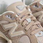 Sneakers donna 9060 beige e panna U9060 8AP NEW BALANCE 