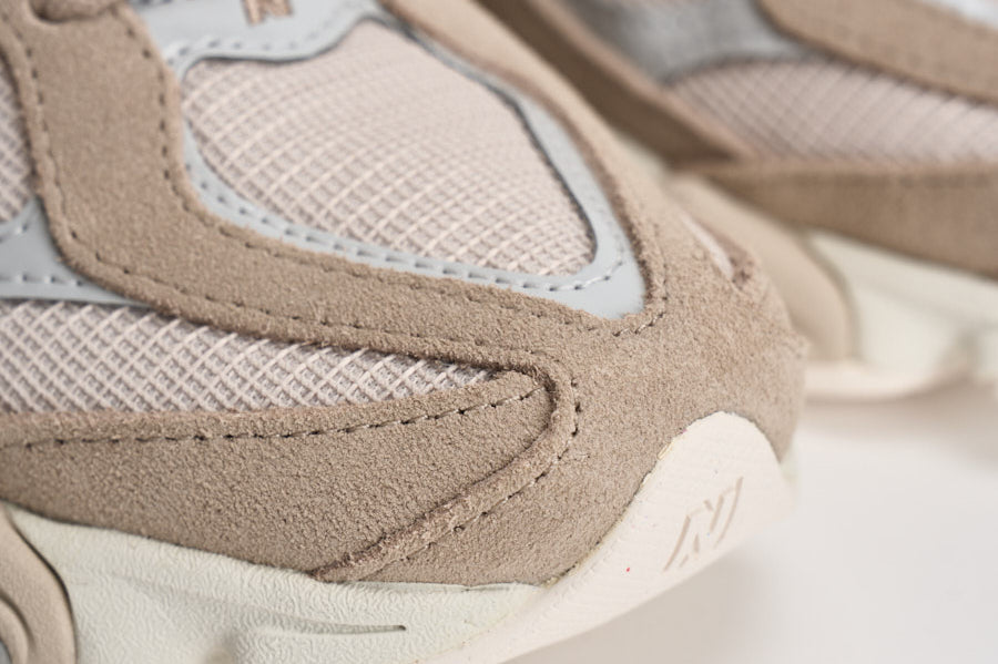 Sneakers donna 9060 beige e panna U9060 8AP NEW BALANCE 