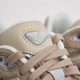 Sneakers donna 9060 beige e panna U9060 8AP NEW BALANCE 