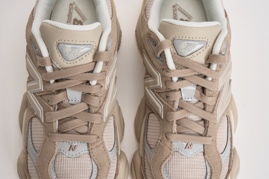 Sneakers donna 9060 beige e panna U9060 8AP NEW BALANCE 