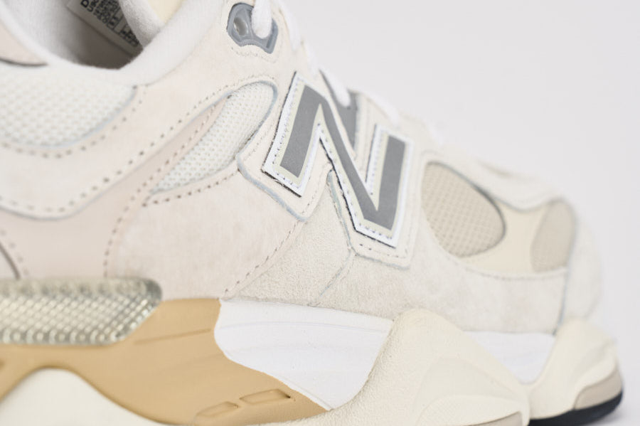 Sneakers uomo 9060 grigia U9060. WHT NEW BALANCE 