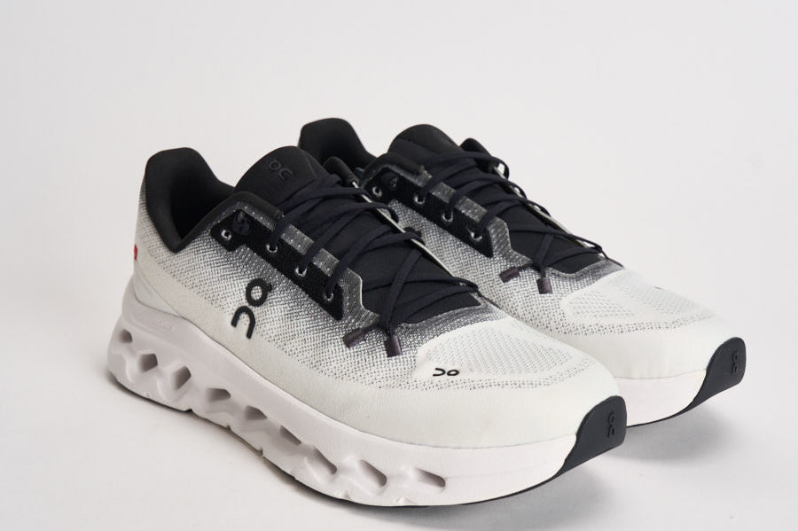 Sneakers uomo Cloudtilt bianche e nere 3ME10101430 BLACKIVORY ON RUNNING 