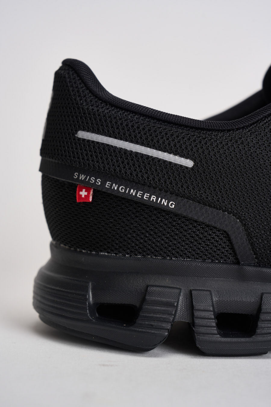 Sneakers uomo Cloud 6 nere 3MF10071043 BLACKBLACK ON RUNNING 
