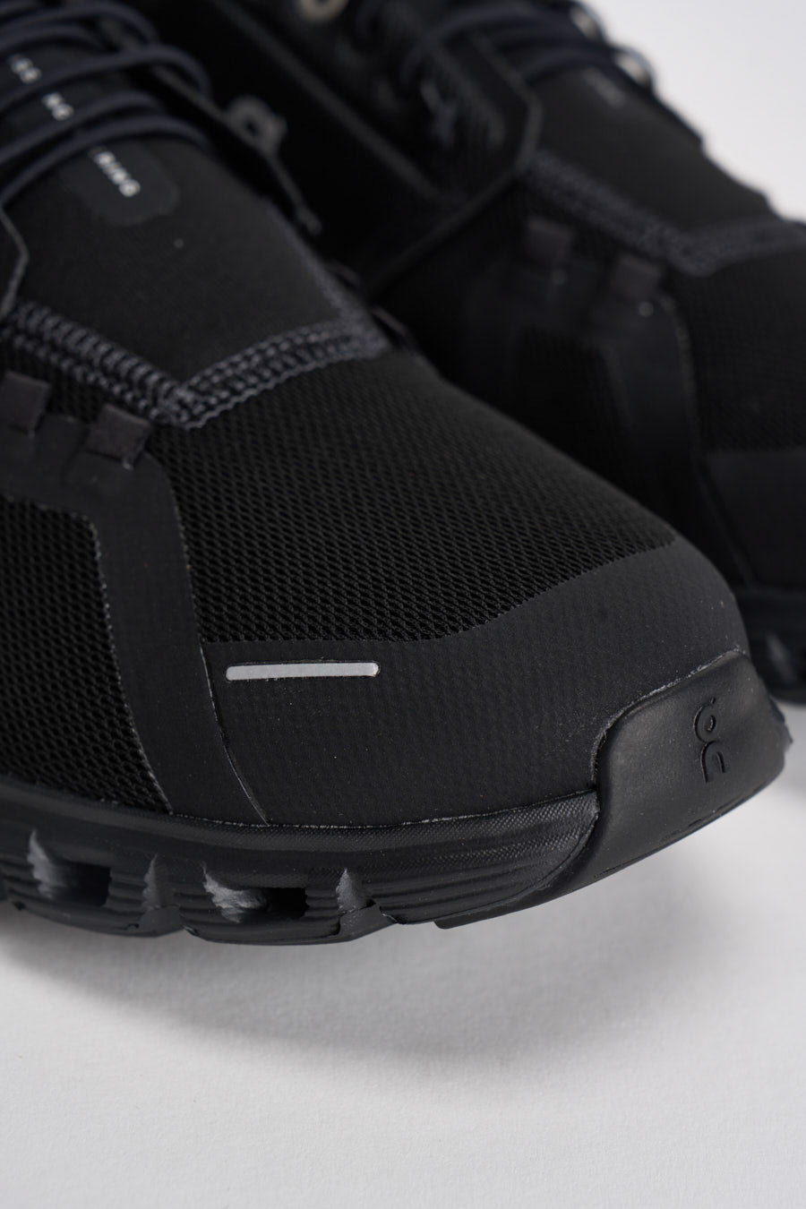 Sneakers uomo Cloud 6 nere 3MF10071043 BLACKBLACK ON RUNNING 
