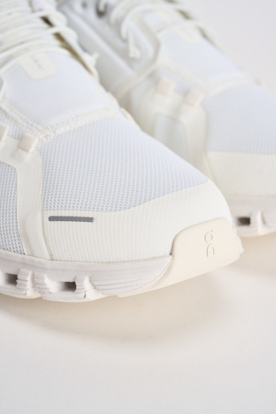 Sneakers uomo Cloud 6 bianche 3MF10071200 WHITEWHITE ON RUNNING 
