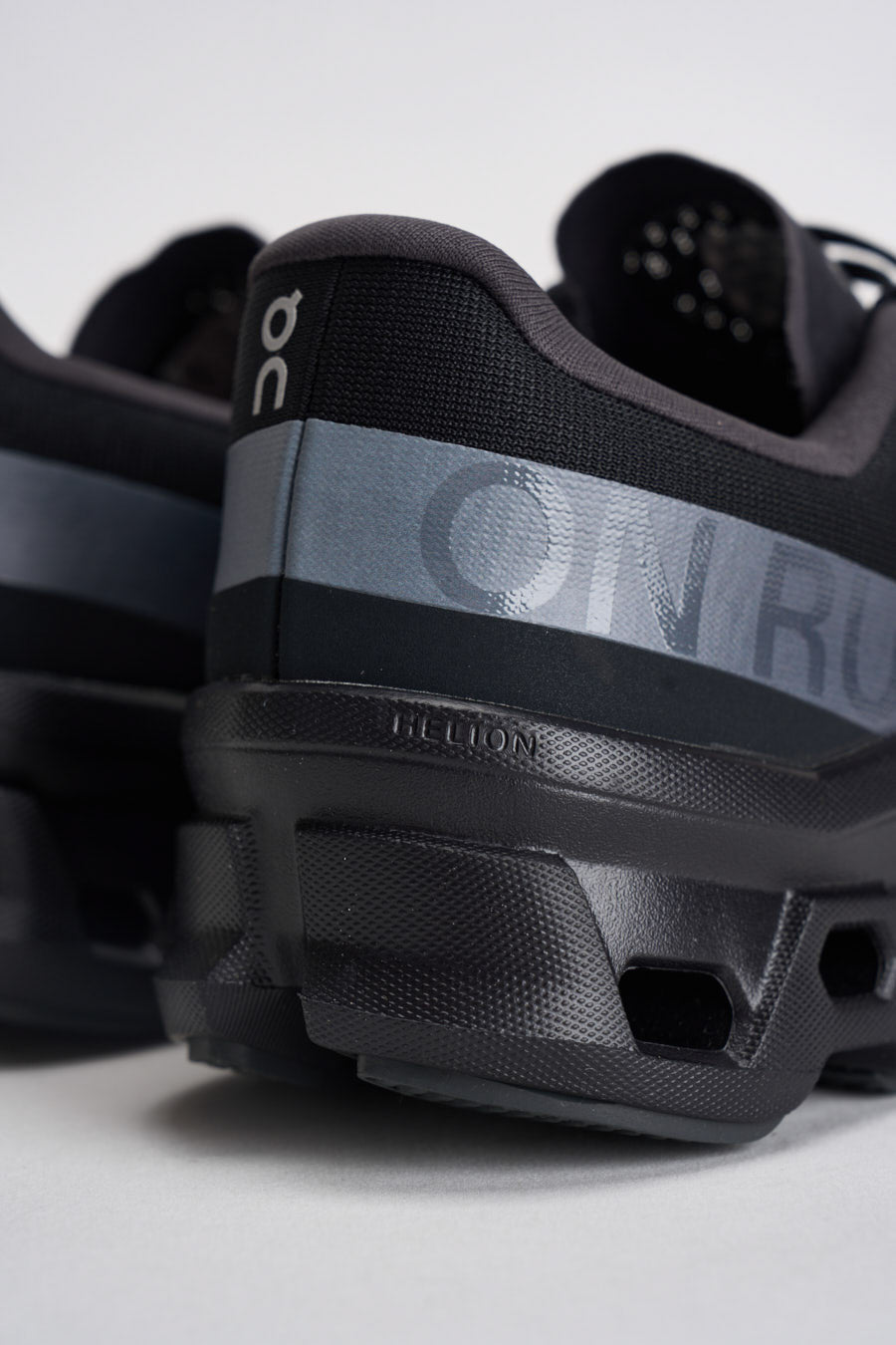Sneakers uomo Cloudmoster 1 nere 3MF30740553 BLACK ON RUNNING 
