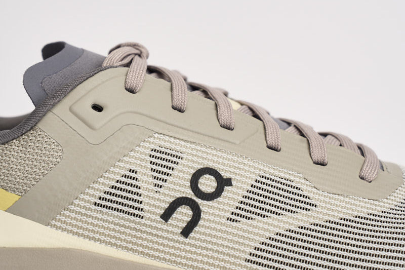 Sneakers uomo Cloudvista 3 grigio e beige 3MG30045305 BRUMEACACIA ON RUNNING 