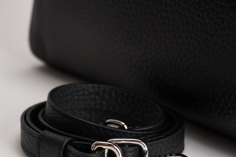 Borsa donna Sveva Soft Media a spalla in pelle con tracolla nera BT2006SOF NERO ORCIANI 