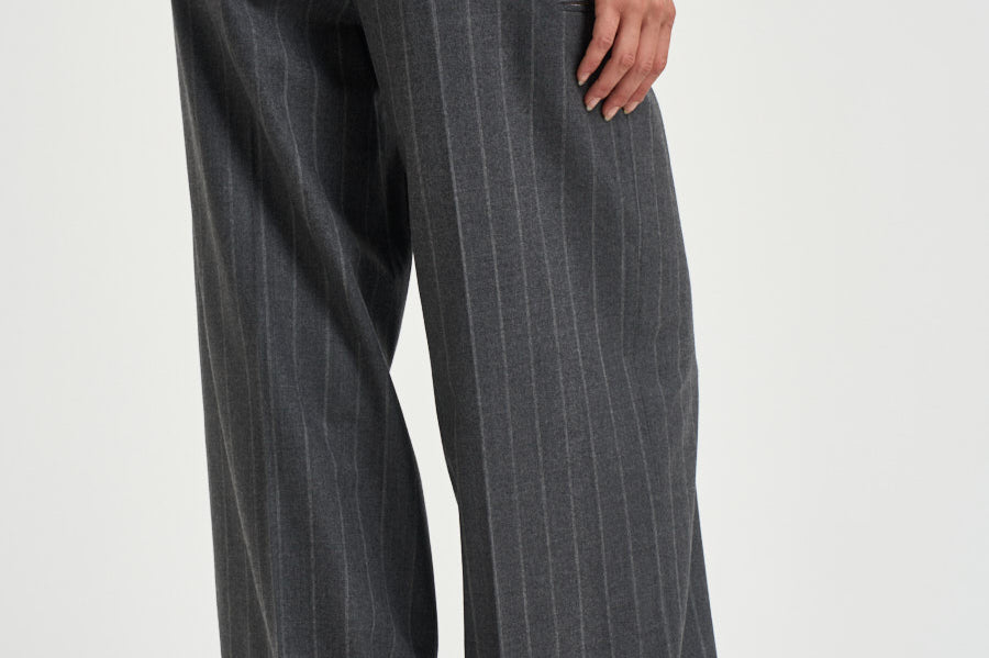 Pantalone donna in flanella di lana grigio gessato A04790 05702972 PESERICO 