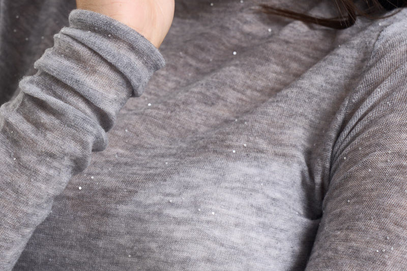 Maglia donna a collo alto e micro paillettes grigia 105821 A2PM MOSSI42 PINKO 