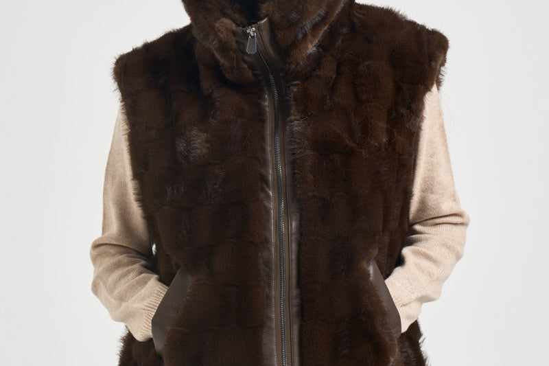 Gilet donna in ecopelliccia marrone 106939A3C5 GLOSSINAM11 PINKO 