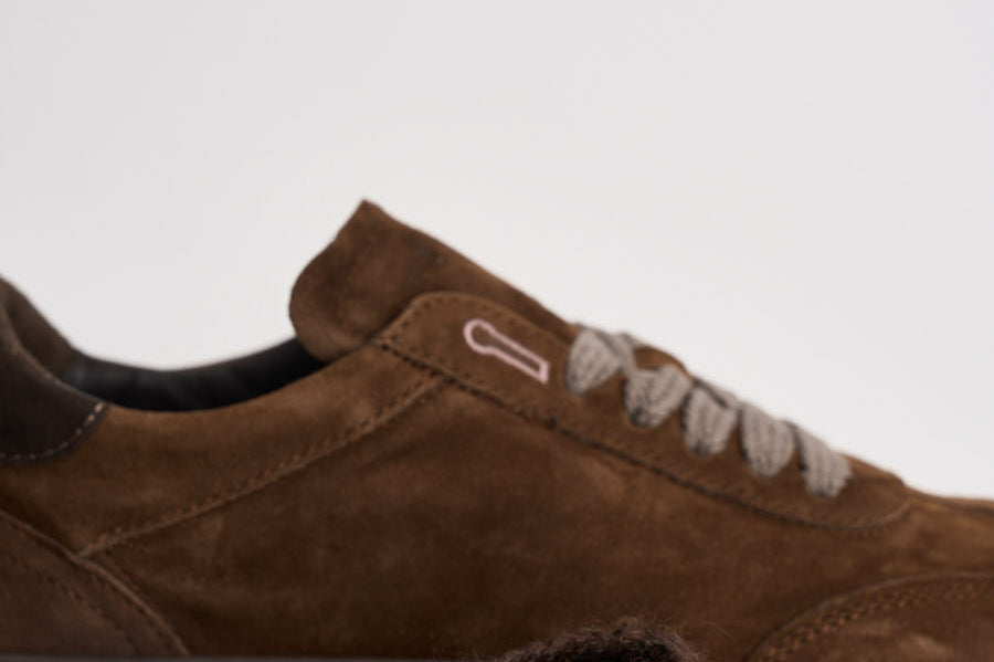 Sneakers uomo in suede marrone PH021 561BROWN PIUMHA STUDIO 