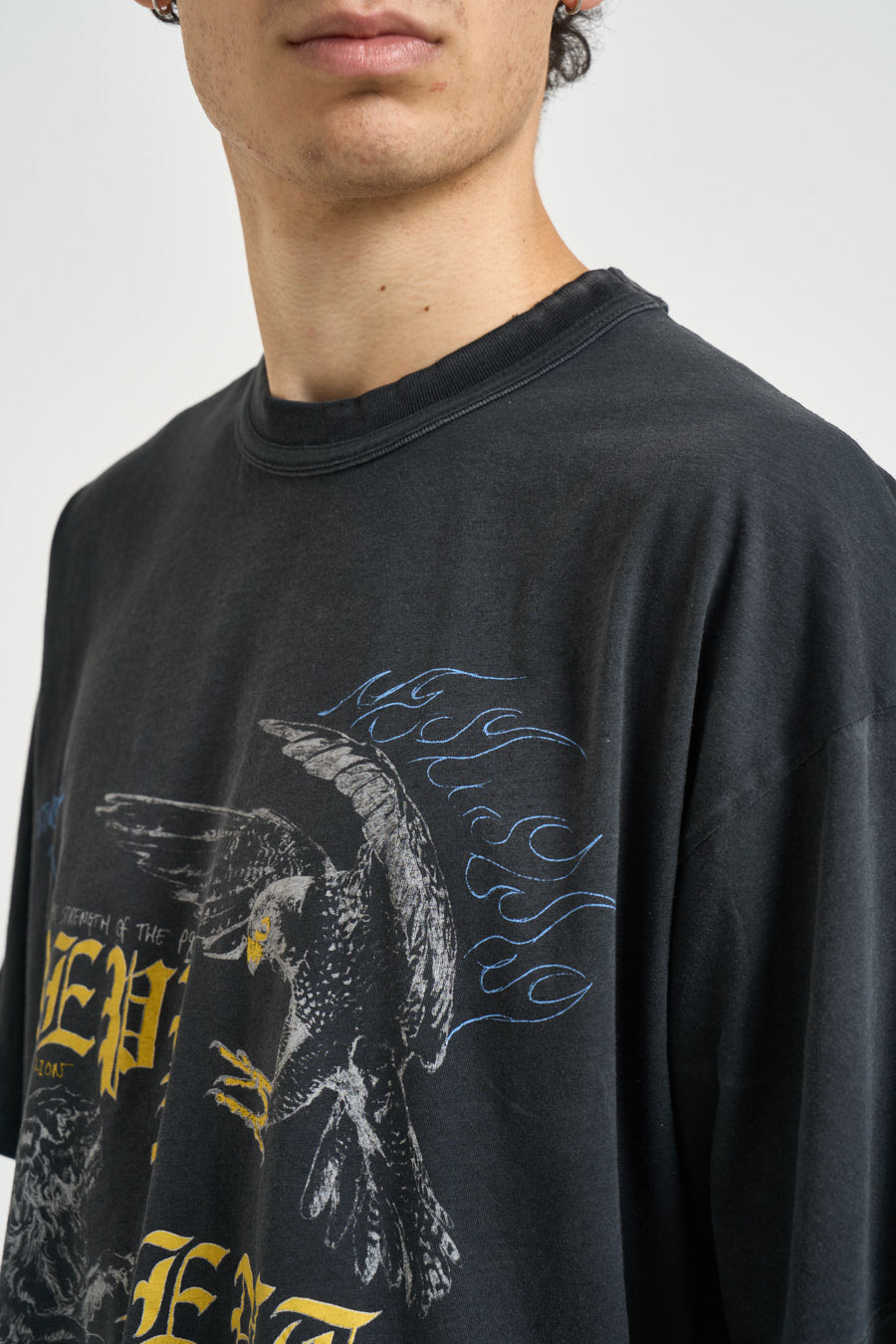 T-shirt uomo con stampa nera MLM101188 WASHEDBLACK REPRESENT 