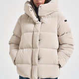Piumino donna con cappuccio over bianco ghiaccio W26544 85 RRD 