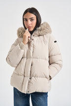 Piumino donna con cappuccio bianco W26583F 85 RRD 