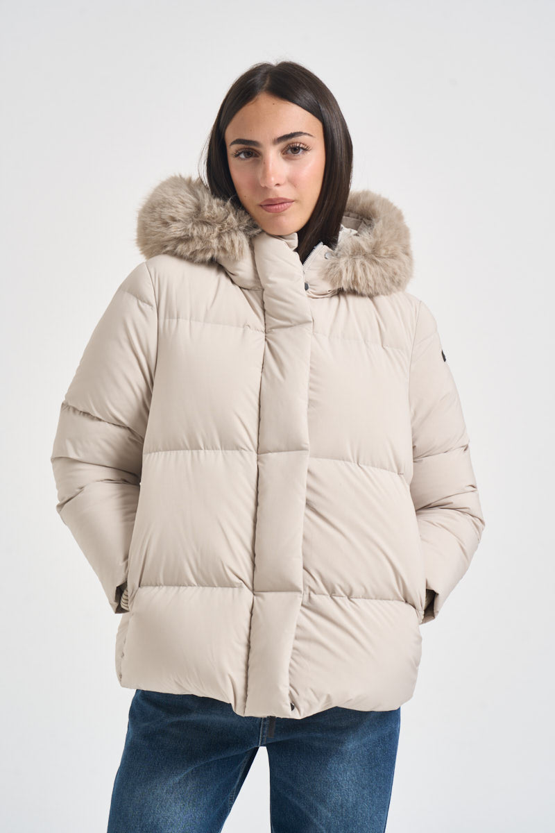 Piumino donna con cappuccio bianco W26583F 85 RRD 