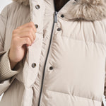 Piumino donna con cappuccio bianco W26583F 85 RRD 