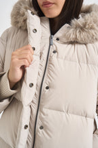 Piumino donna con cappuccio bianco W26583F 85 RRD 