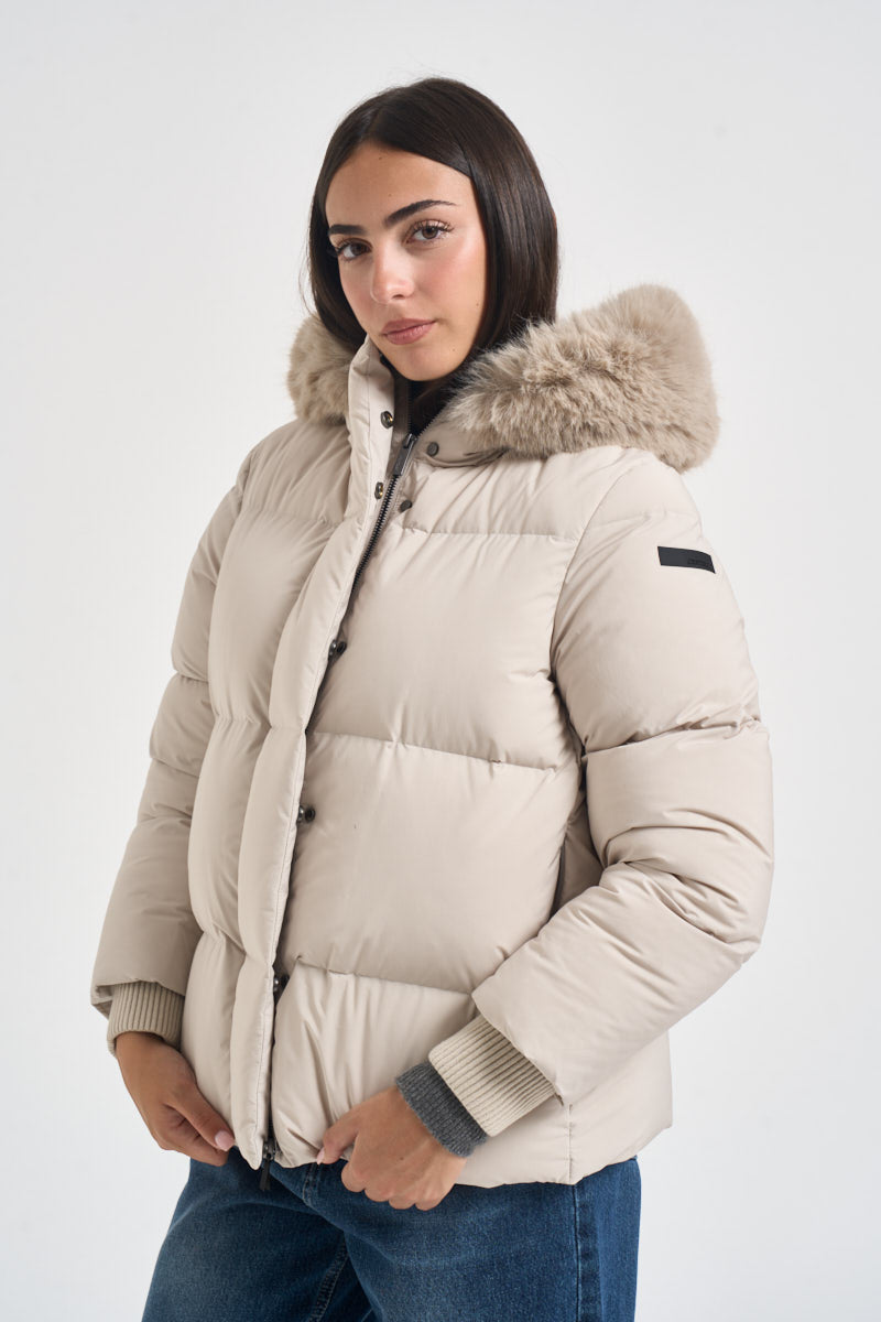 Piumino donna con cappuccio bianco W26583F 85 RRD 