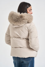 Piumino donna con cappuccio bianco W26583F 85 RRD 