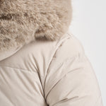 Piumino donna con cappuccio bianco W26583F 85 RRD 