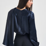 Blusa donna satinata con drappeggio blu navy S6WM56 N12 SEMICOUTURE 