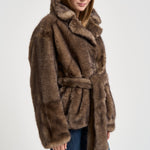 Giacca donna in ecopelliccia con cinta marrone 66756 9475BEIGE STAND STUDIO 