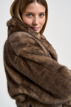 Giacca donna in ecopelliccia con cinta marrone 66756 9475BEIGE STAND STUDIO 