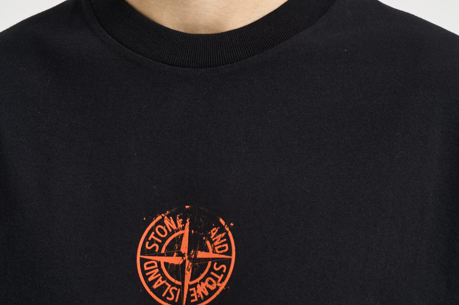 T-shirt uomo con stampa Vertical Placement nera 2100001 S0533V0029 STONE ISLAND 
