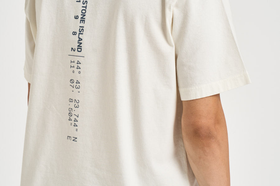 T-shirt uomo con stampa Vertical Placement panna 2100001 S0533V0093 STONE ISLAND 