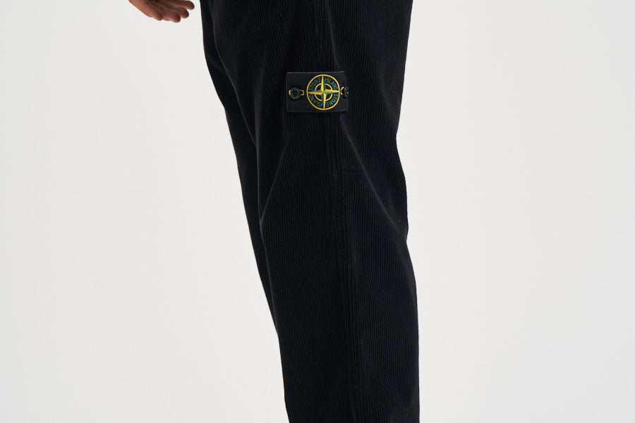 Pantalone uomo in velluto a coste nero 3100059 S0212V0029 STONE ISLAND 