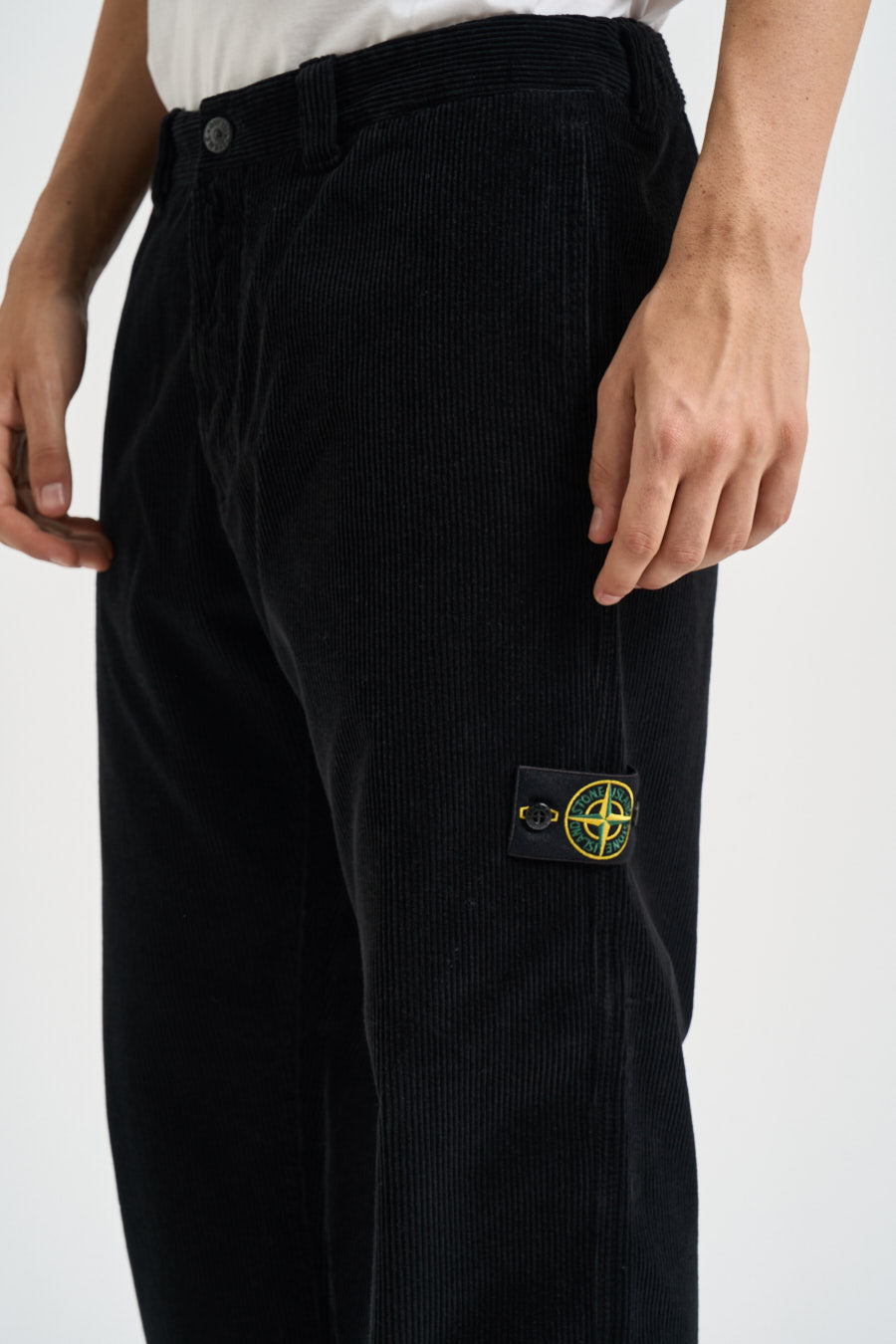 Pantalone uomo in velluto a coste nero 3100059 S0212V0029 STONE ISLAND 