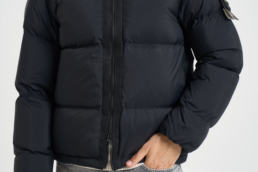 Piumino uomo con cappuccio removibile nero 4100013 S0483V0029 STONE ISLAND 