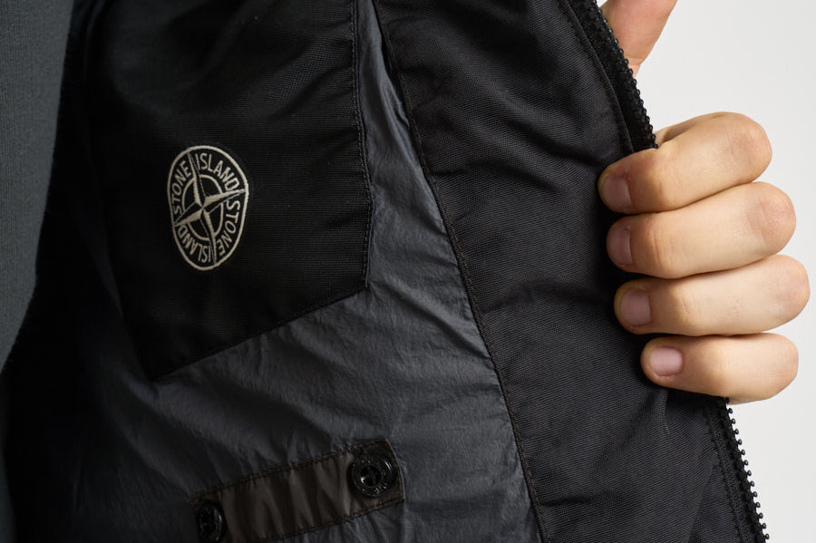 Piumino uomo trapuntato grigio antracite 4100037 S0A23V0062 STONE ISLAND 
