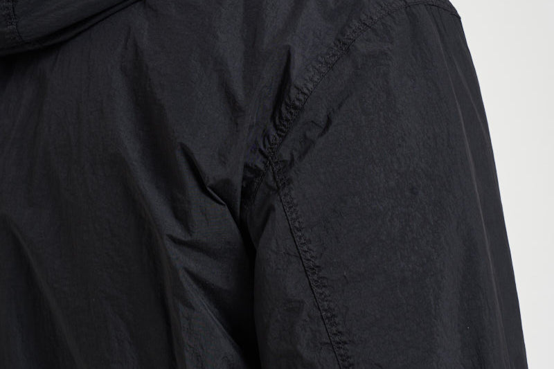 Piumino uomo con cappuccio nero 4100110 S0A23V0029 STONE ISLAND 